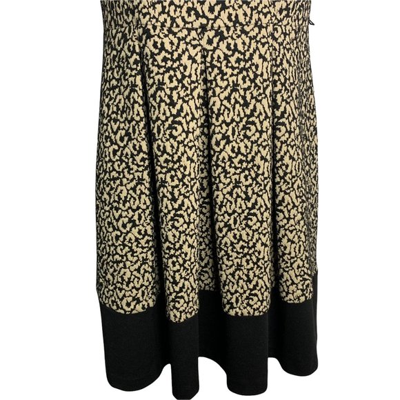 Dana Buchman Animal Print Swing Dress 12 Black Stretch Knit Textured Zip - Picture 3 of 7
